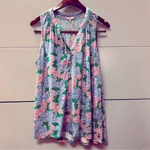 Crown & Ivy Button-Up Sleeveless Blouse